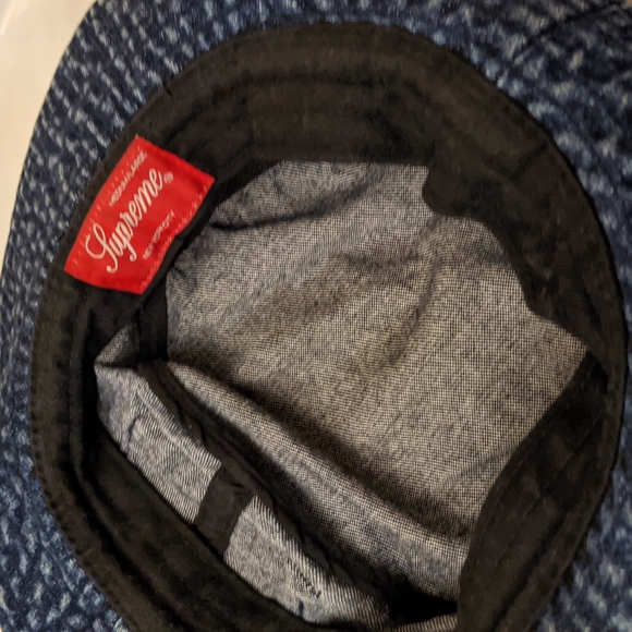 Denim Logo Tape Bucket Hat In Blue - Picture 3 of 3